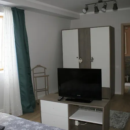 Nathali 14 * Braşov